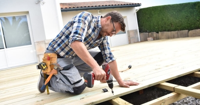 What Insurance Do Toronto Deck and Fence Contractors Need