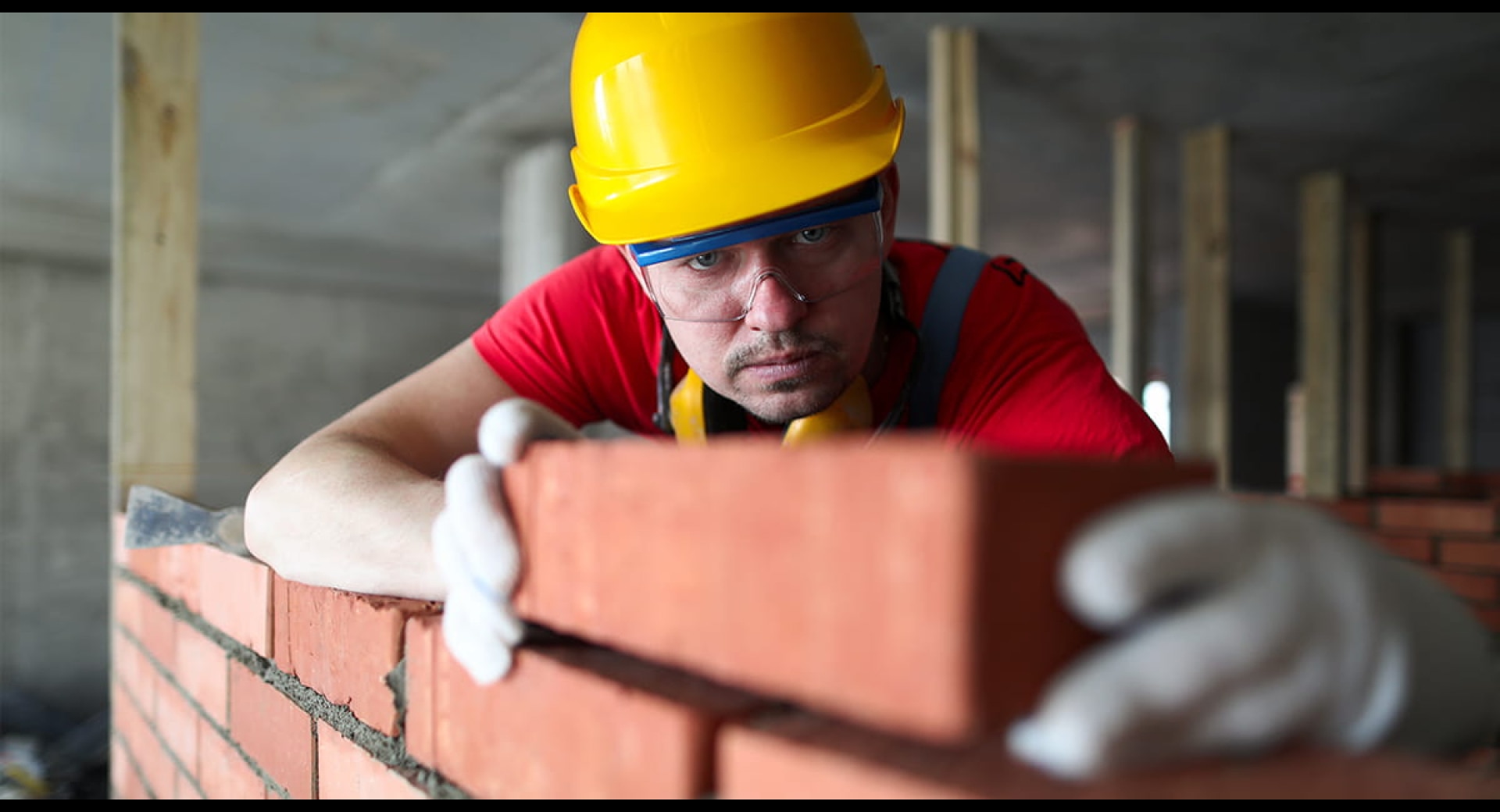 What Insurance do Bricklayers and Stone Masons Need