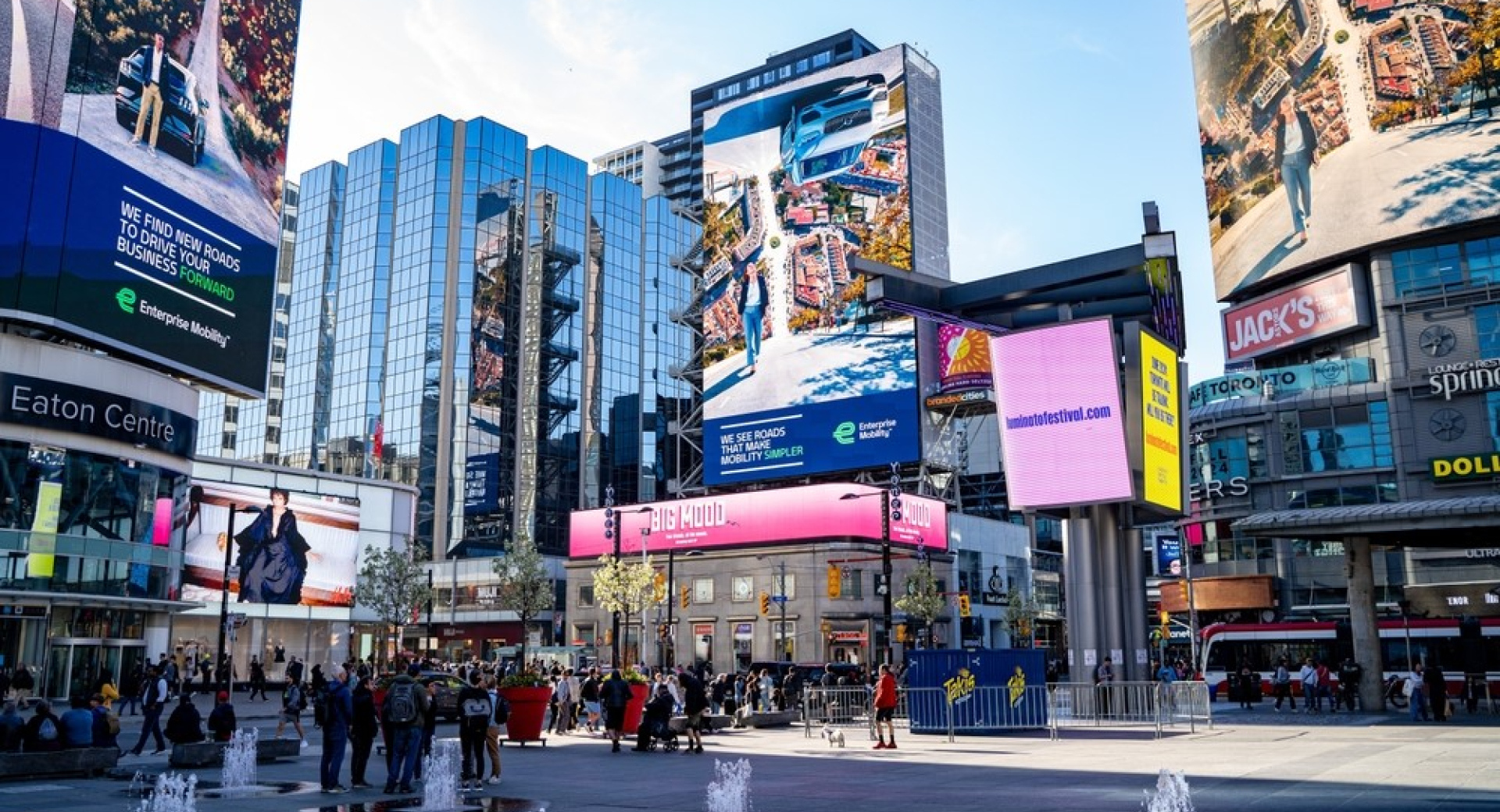 What Insurance Do Toronto Tourism Businesses Need