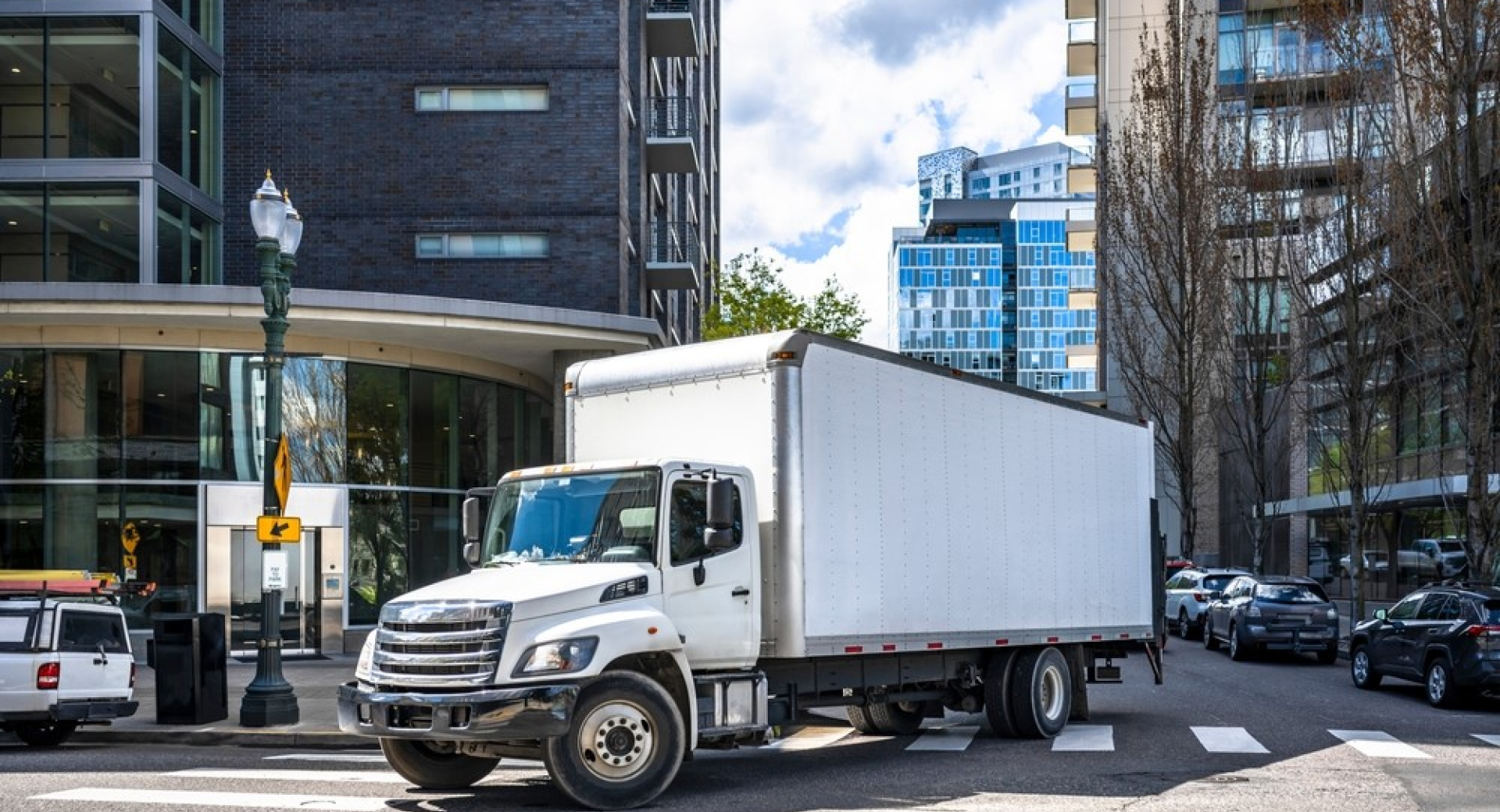 Why Toronto Transportation Companies Need Customized Insurance 